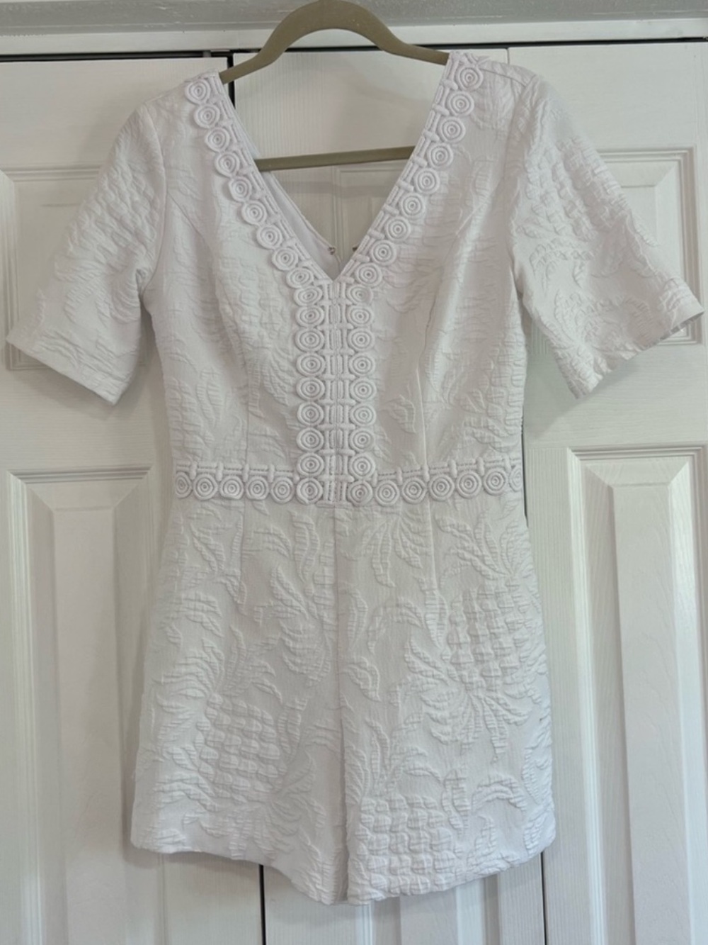 Lilly Pulitzer Zina Pineapple Jacquard Romper- size 2 - Picture 2 of 6